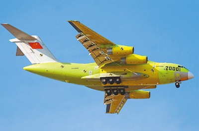 Máy bay vận tải cỡ lớn Y-20 Trung Quốc bay thử